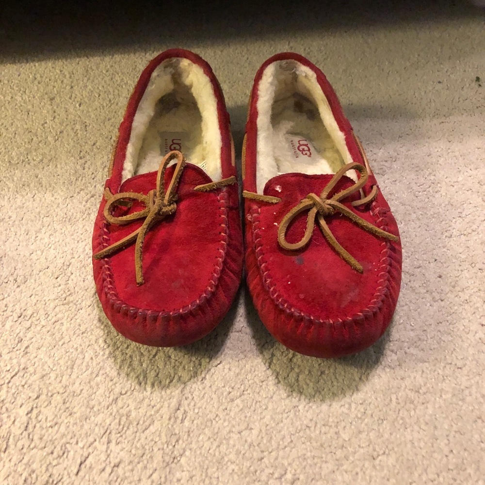 UGG slippers in great condition
